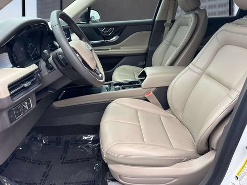 Certified 2022 Lincoln Corsair FWD image 27