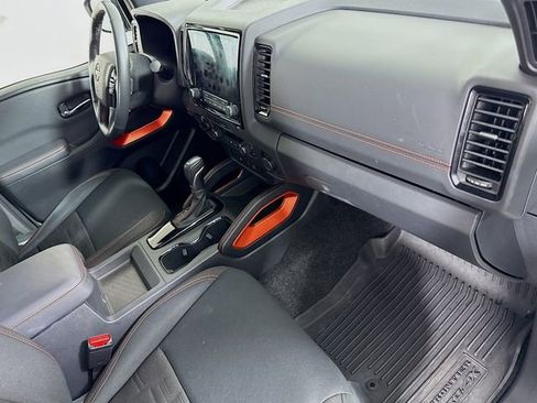 Used 2022 Nissan Frontier PRO-4X w/ Technology Package image 27