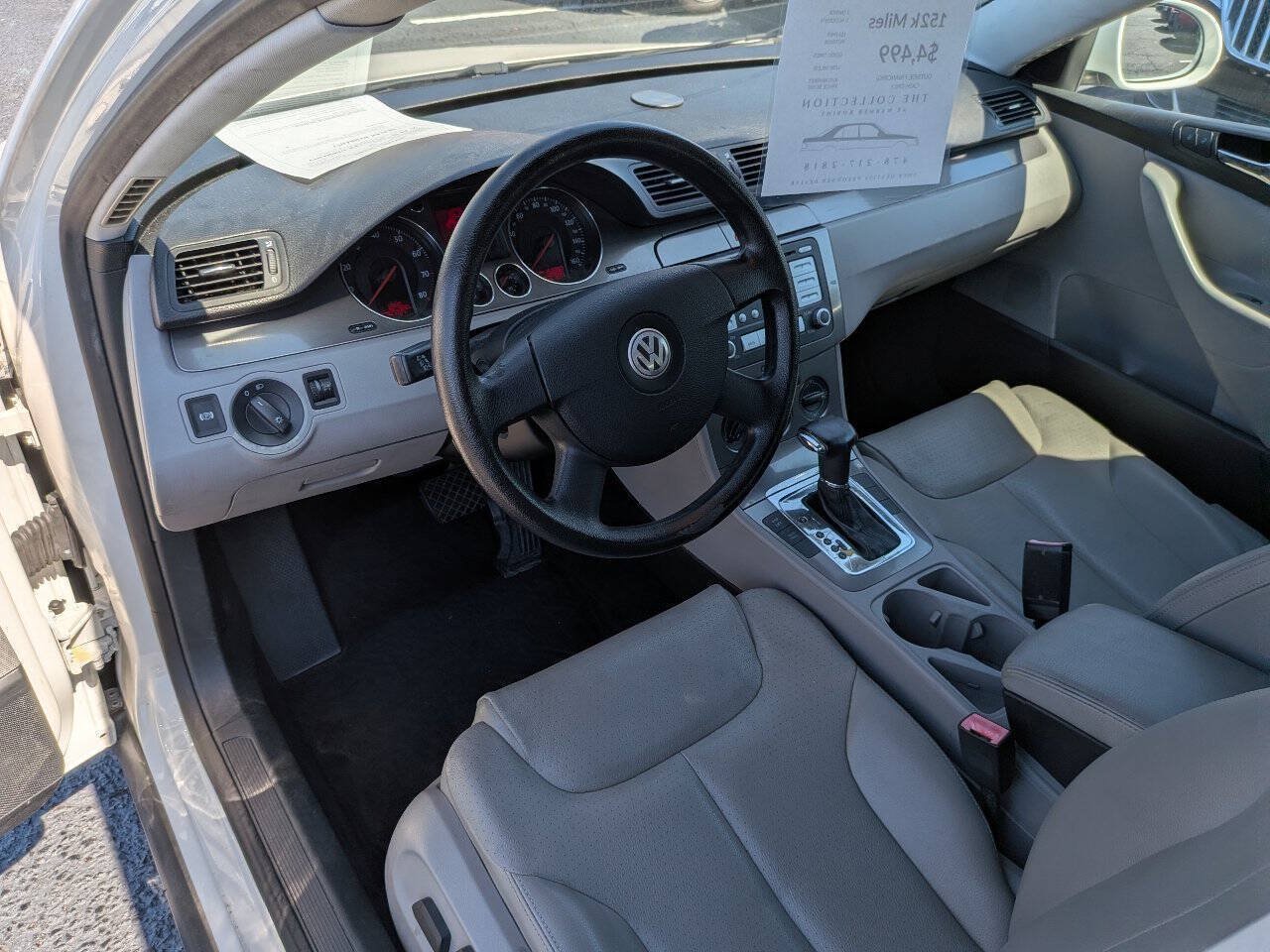 Used 2008 Volkswagen Passat 2.0T FWD image 27