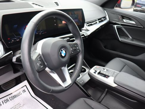 Used 2026 BMW X2 xDrive28i AWD/4WD image 9