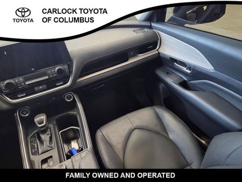 Used 2024 Toyota Grand Highlander AWD image 19