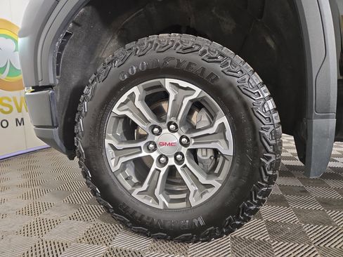 Certified 2024 GMC Sierra 1500 Pro w/ Graphite Edition AWD/4WD image 32