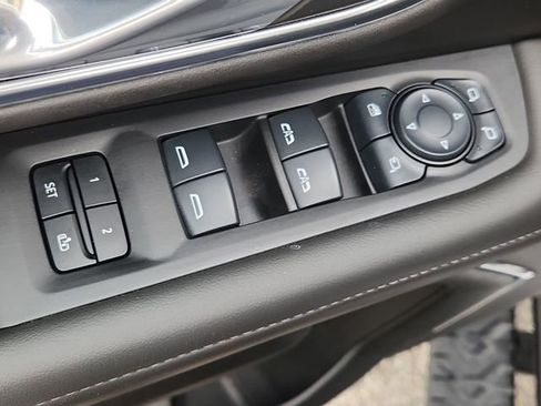 Certified 2024 Chevrolet Tahoe Z71 w/ Luxury Package image 24