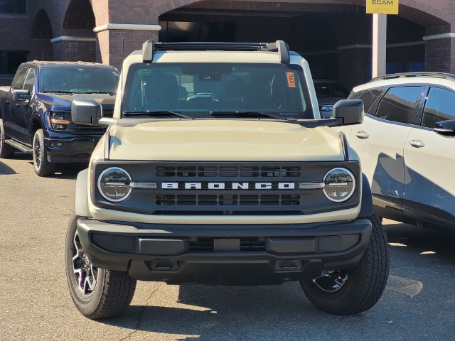 New 2026 Ford Bronco 2-Door AWD/4WD image 2