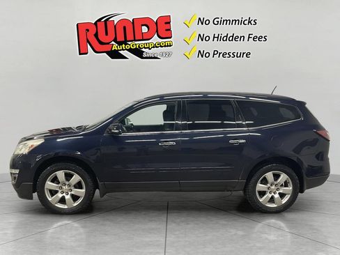 Used 2017 Chevrolet Traverse LT w/ Style and Technology Package AWD/4WD image 2