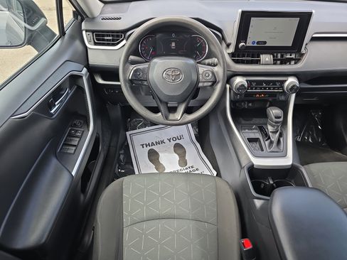 Used 2024 Toyota RAV4 XLE FWD image 19