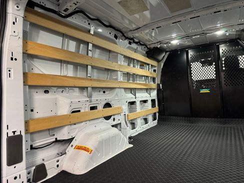 Used 2023 Ford Transit 250 Low Roof AWD w/ Exterior Upgrade Package image 30