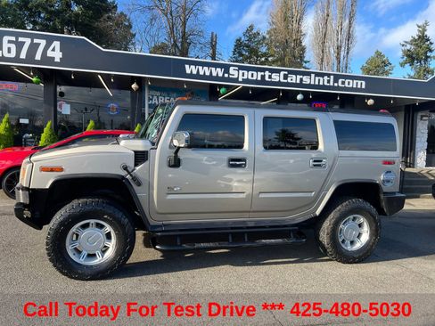 Used 2005 HUMMER H2 w/ Preferred Equipment Group AWD/4WD image 2