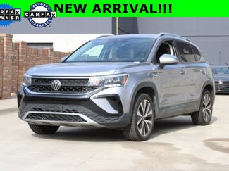Used 2024 Volkswagen Taos SE video 1