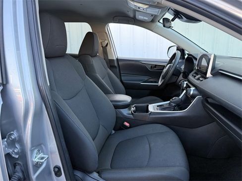 Used 2024 Toyota RAV4 LE image 28