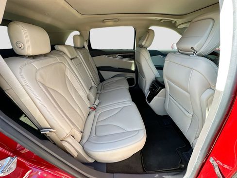 Used 2020 Lincoln Nautilus Reserve w/ Equipment Group 201A image 29