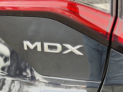 Used 2023 Acura MDX SH-AWD w/ Technology Package image 29