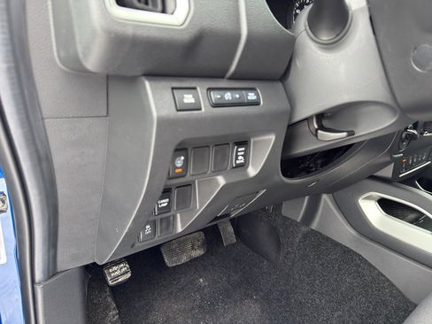 New 2026 Nissan Frontier SV image 14