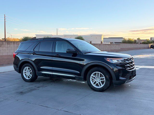 Used 2025 Ford Explorer Active RWD image 5