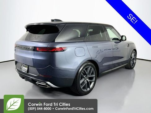 Used 2024 Land Rover Range Rover Sport SE AWD/4WD image 15