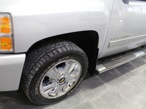 Used 2013 Chevrolet Silverado 1500 LTZ w/ LTZ Plus Package image 31