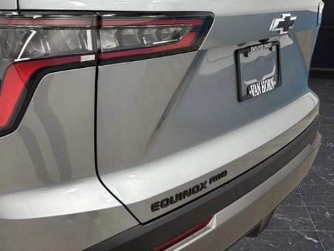 New 2026 Chevrolet Equinox LT w/ Convenience Package II image 30