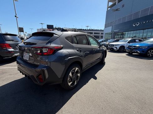 Used 2024 Subaru Crosstrek 2.5i Limited w/ Crosstrek Mirror Package AWD/4WD image 4