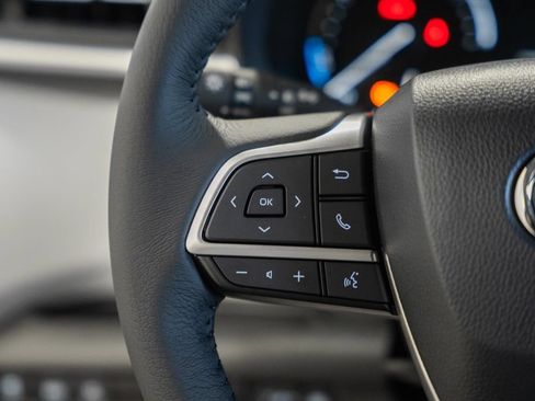 New 2026 Toyota Sienna XLE FWD image 29