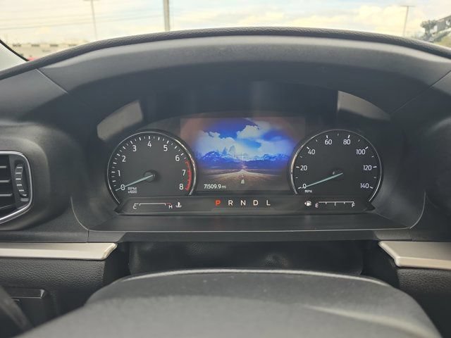 Used 2022 Ford Explorer XLT w/ Equipment Group 202A AWD/4WD image 26
