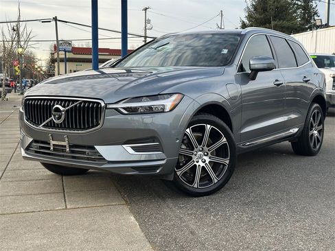 Used 2019 Volvo XC60 T8 Inscription w/ Advanced Package image 2