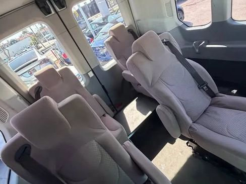 Used 2018 Ford Transit 350 XLT RWD image 11