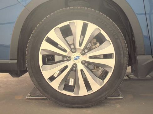 Used 2019 Subaru Ascent Touring w/ Popular Package #3 image 10