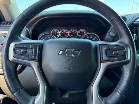 Used 2021 Chevrolet Silverado 1500 LT Trail Boss AWD/4WD image 11