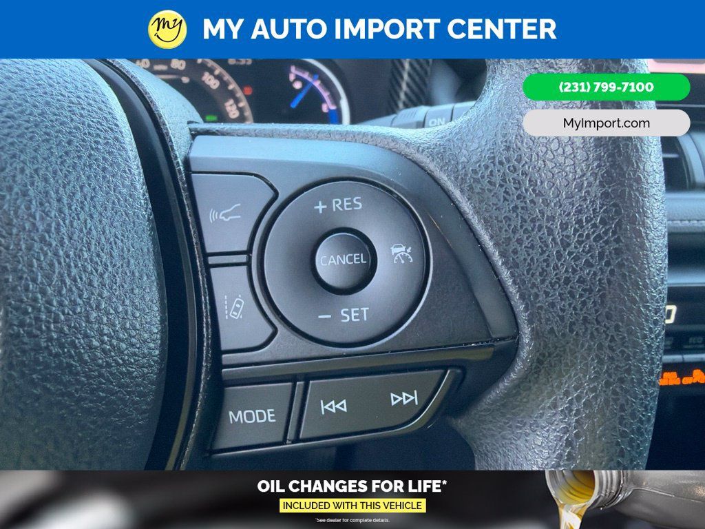 Used 2024 Toyota RAV4 AWD Hybrid image 14