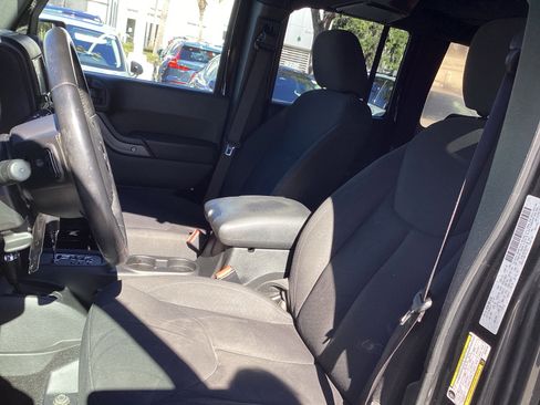 Used 2017 Jeep Wrangler Unlimited Sport w/ Quick Order Package 24S image 16