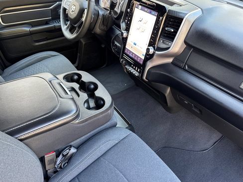 Used 2025 RAM 2500 Big Horn AWD/4WD image 15