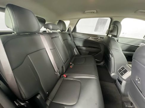 Used 2023 Kia Sportage EX AWD/4WD image 26