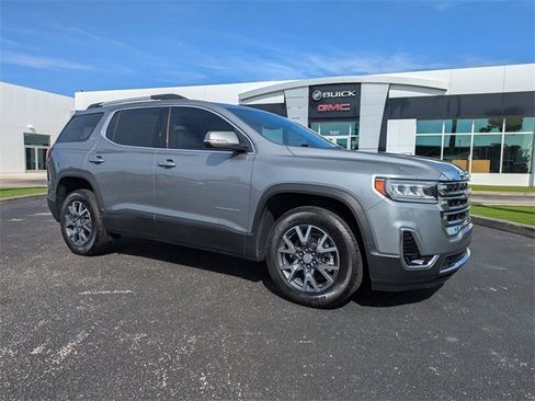 Used 2023 GMC Acadia SLT w/ Technology Package image 2