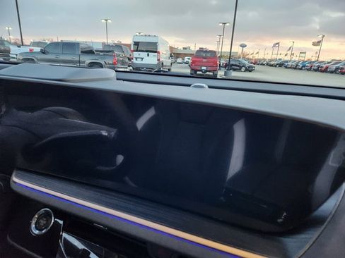 New 2025 Buick Envision Sport Touring image 14