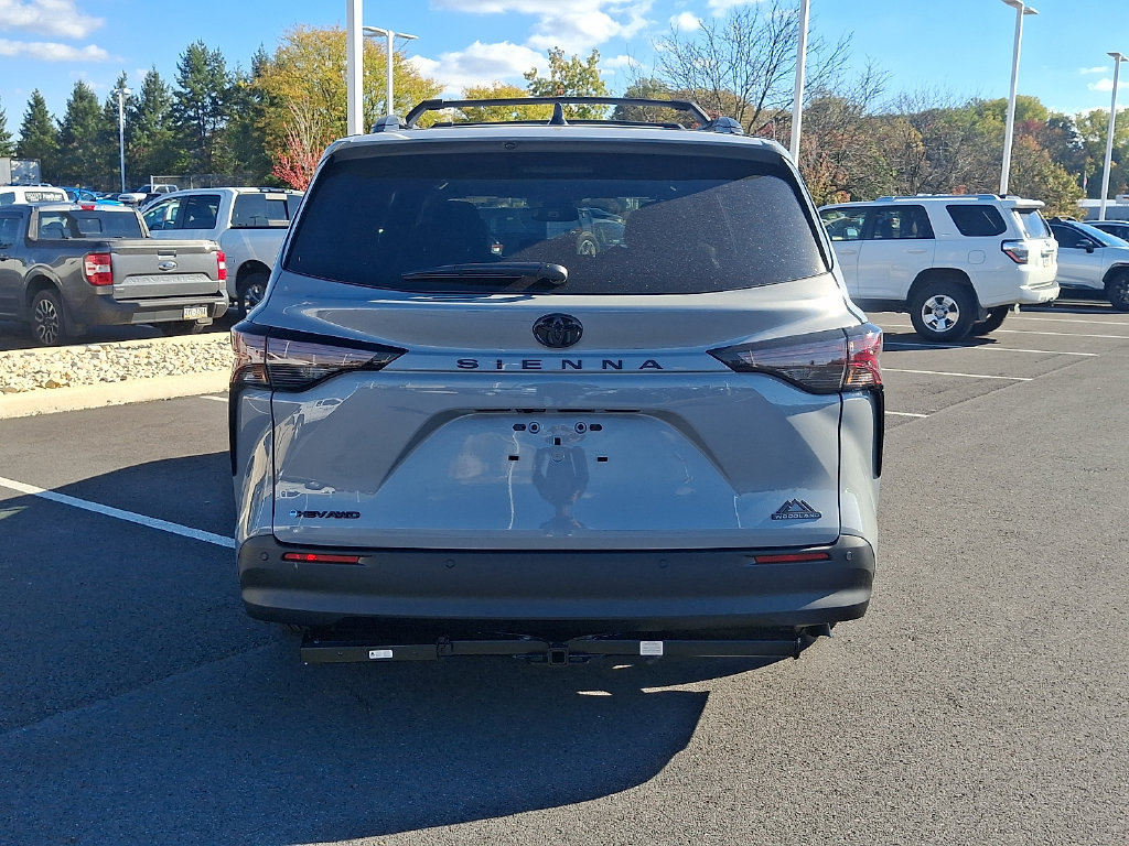 New 2026 Toyota Sienna XLE Woodland Edition AWD/4WD image 5