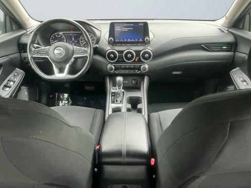 Used 2022 Nissan Sentra SV image 11