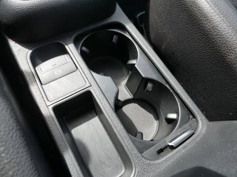 Used 2017 Volkswagen Tiguan Wolfsburg Edition image 34