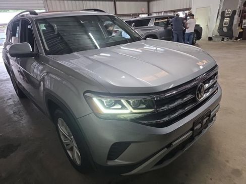 Used 2021 Volkswagen Atlas SE AWD/4WD image 2