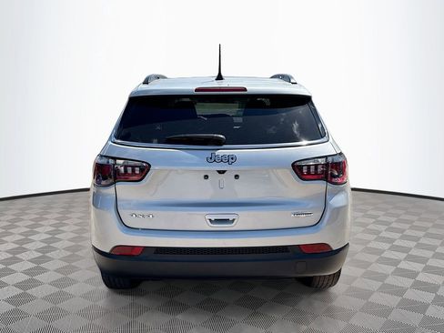 Used 2025 Jeep Compass Latitude w/ Sun & Sound Group image 7