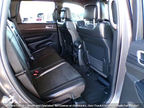 Used 2021 Jeep Grand Cherokee Laredo X AWD/4WD image 26