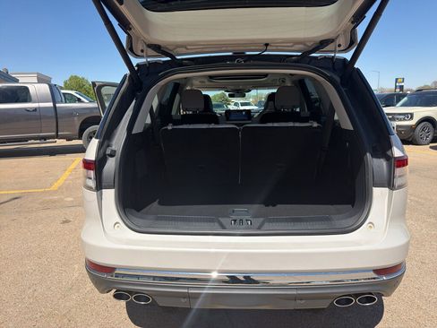 Used 2025 Lincoln Aviator Reserve w/ Equipment Group 201A AWD/4WD image 21