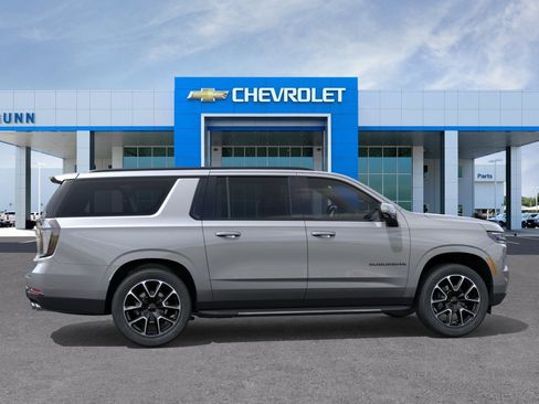 New 2026 Chevrolet Suburban RST AWD/4WD image 5