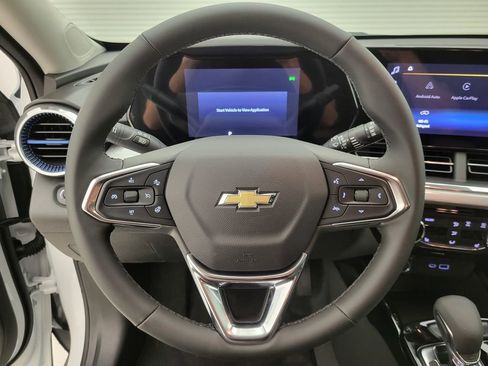 New 2026 Chevrolet Trax LT w/ Driver Confidence Package image 2