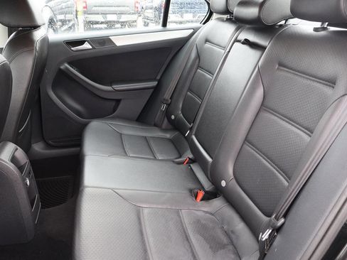 Used 2013 Volkswagen Jetta SE image 18