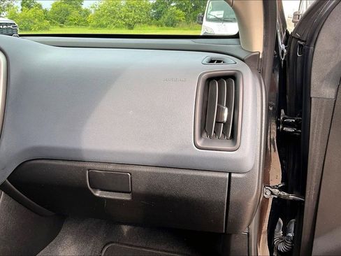 Used 2021 Chevrolet Colorado Z71 w/ Safety Package RWD image 17