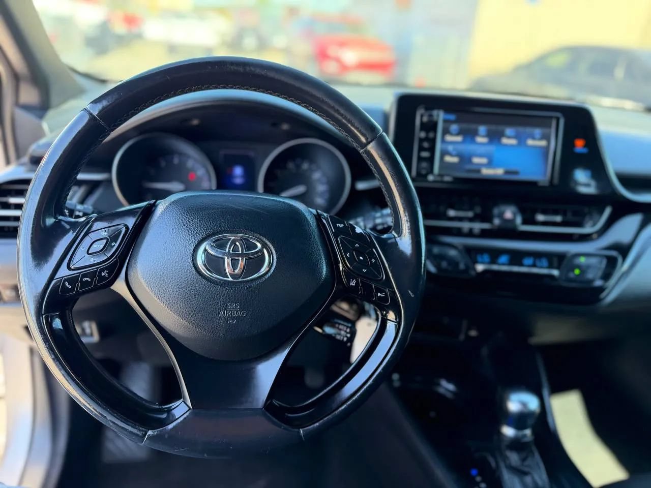 Used 2018 Toyota C-HR XLE FWD image 44