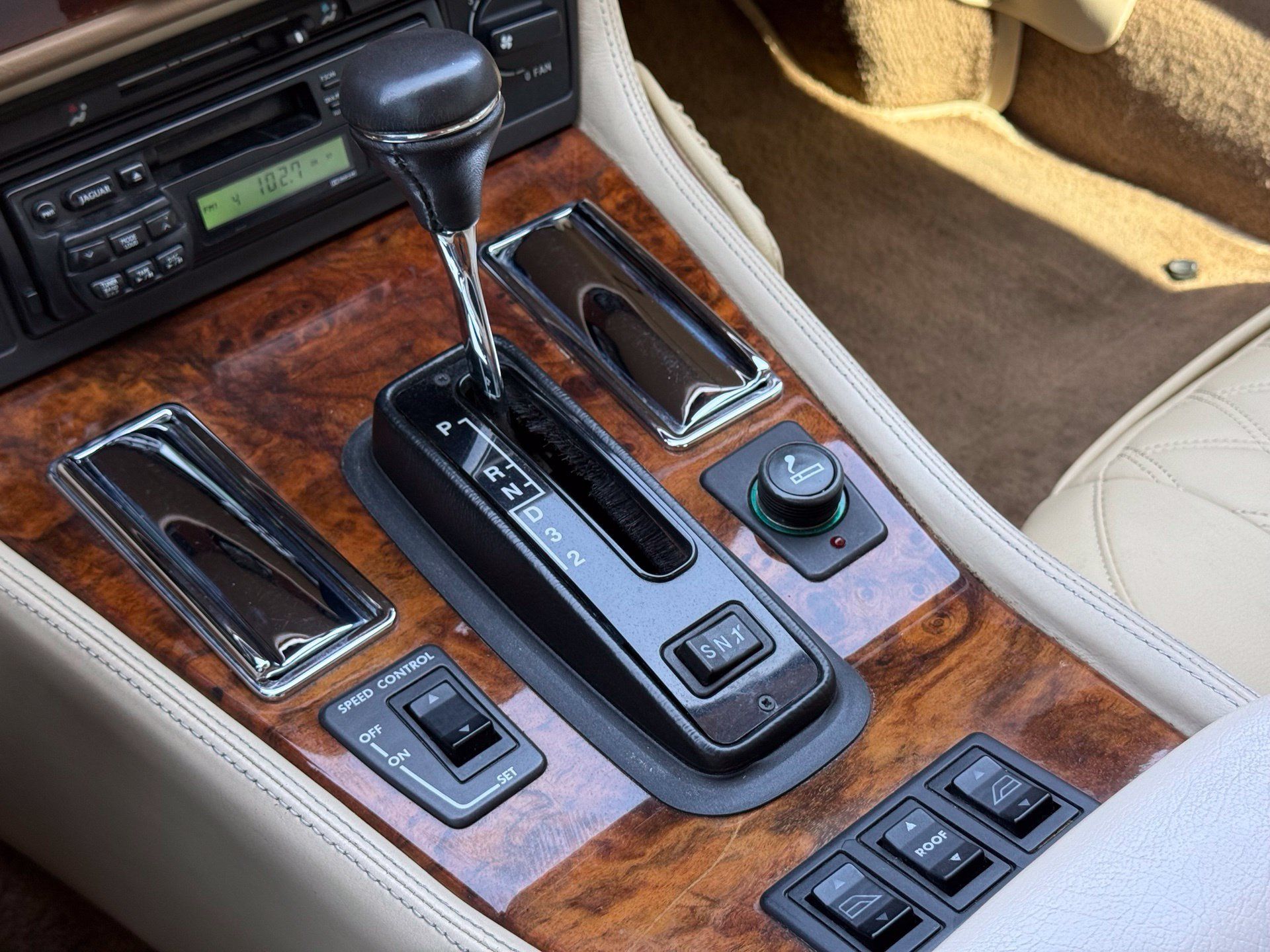 Used 1995 Jaguar XJS 4.0 Convertible RWD image 21