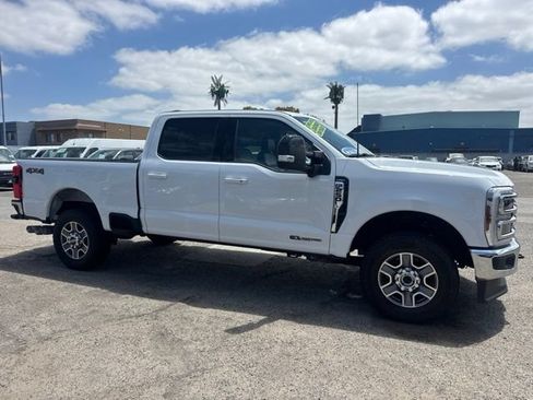 Used 2024 Ford F250 Lariat AWD/4WD image 4