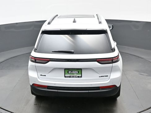 Used 2025 Jeep Grand Cherokee Limited w/ Black Appearance Package image 21