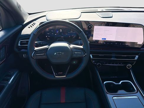 Used 2024 Chevrolet Traverse RS image 21